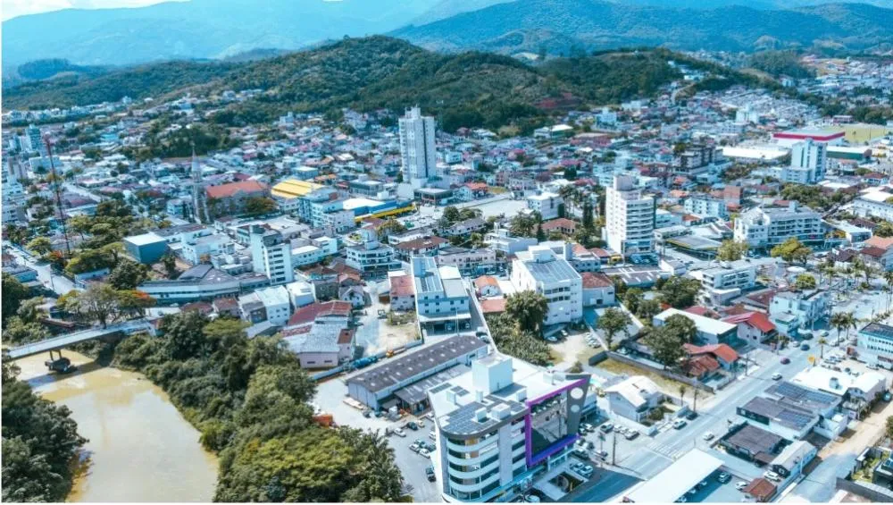 Prefeitura de SJB sanciona programa de regularização imobiliária com redução temporária do ITBI